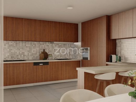 아파트 / Condeixa-a-Nova, Condeixa-A-Nova