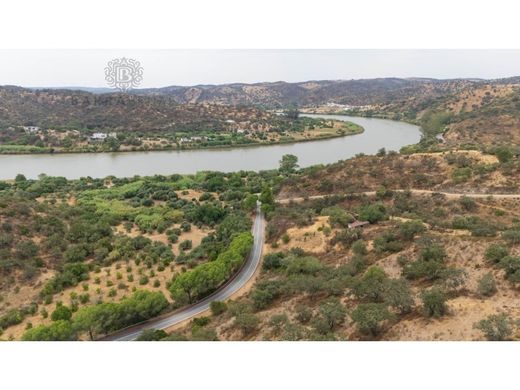 Land in Alcoutim, Distrito de Faro