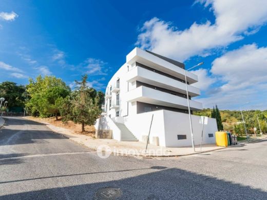 Loures, Distrito de Lisboaのデュプレックス