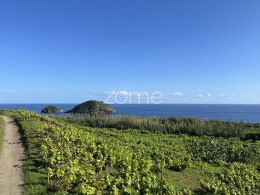 Grundstück in Vila Franca do Campo, Azores