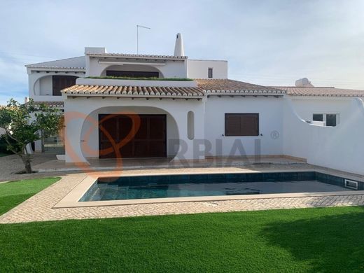 Albufeira, Distrito de Faroの高級住宅