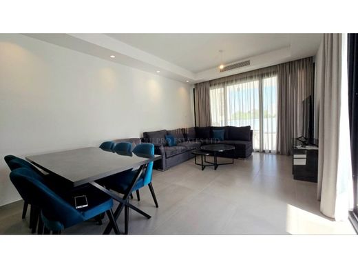 Apartment / Etagenwohnung in Germasógeia, Limassol District