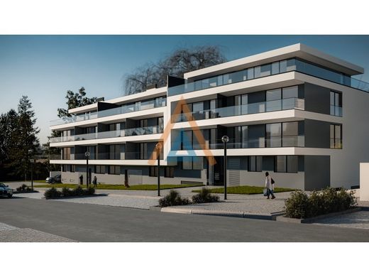 아파트 / Santa Maria da Feira, Distrito de Aveiro