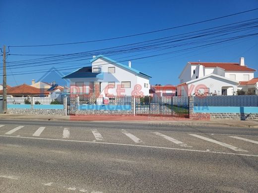 Casa Independente - Peniche, Leiria