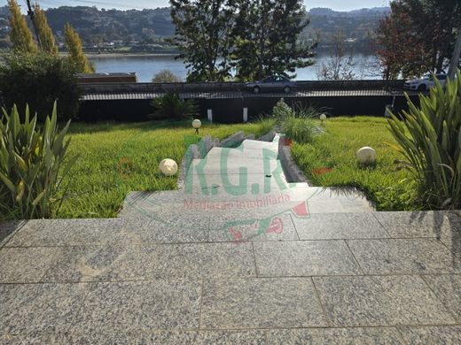 ‏בית חד-משפחתי ב  Gondomar, Distrito do Porto