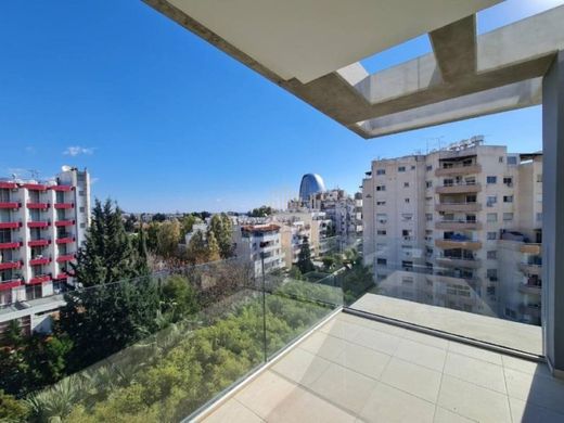 Penthouse in Neapoli, Lemesós