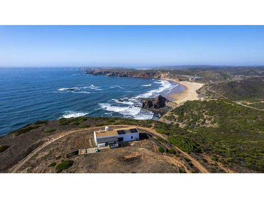 Luxe woning in Aljezur, Distrito de Faro