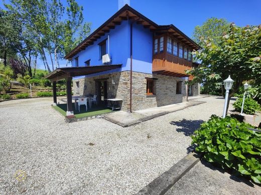 Villa in Luarca, Province of Asturias