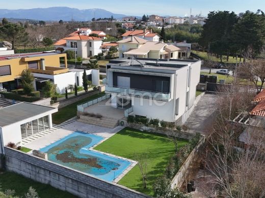 Luxe woning in Oliveira do Hospital, Distrito de Coimbra