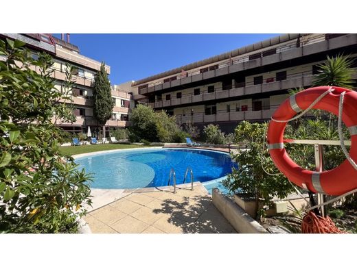 Apartment / Etagenwohnung in Cascais, Lissabon