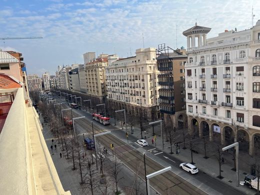 Apartment / Etagenwohnung in Saragossa, Aragonien