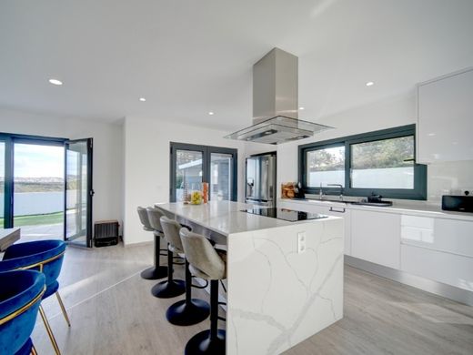 Detached House in Sintra, Lisbon