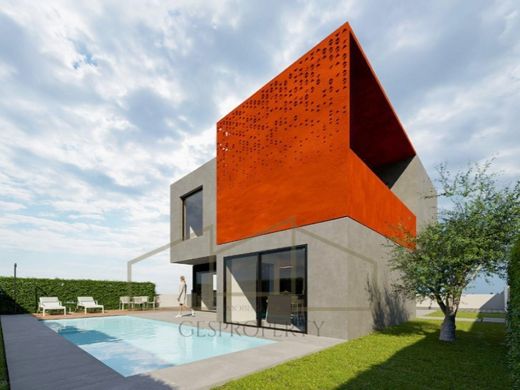 Einfamilienhaus in Aroeira, Almada