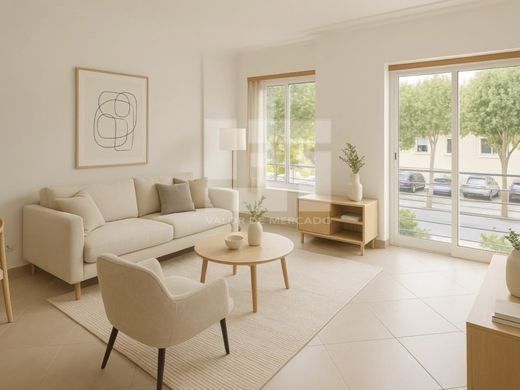 Apartment / Etagenwohnung in Loulé, Distrito de Faro