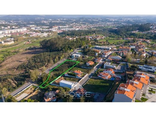 Land in São João da Madeira, Aveiro