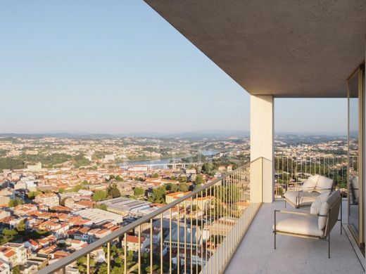 Apartment / Etagenwohnung in Porto, Distrito do Porto