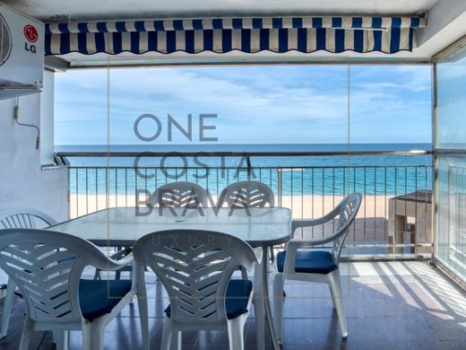 Apartment in Castell-Platja d'Aro, Province of Girona