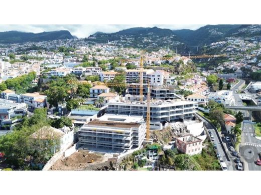 Funchal, Madeiraのアパートメント