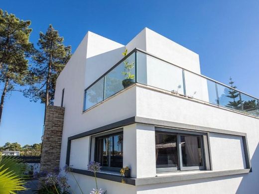 Casa Independente - Aroeira, Almada