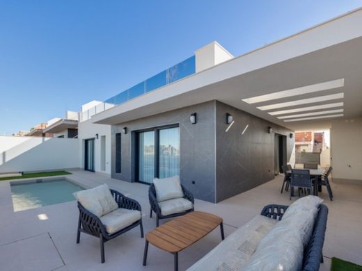 Villa in Torrevieja, Alicante