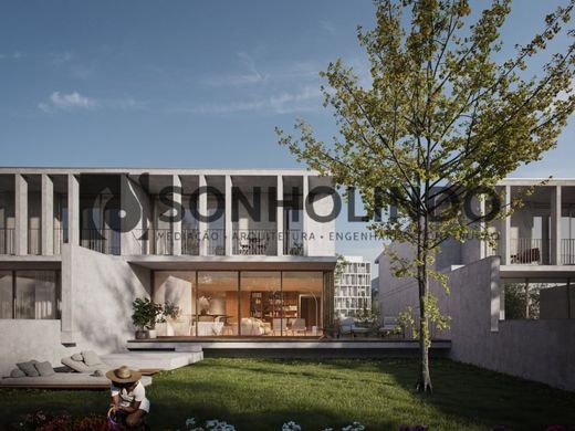 Casa di lusso a Vila Nova de Gaia, Oporto