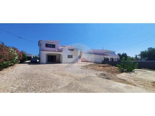 Vrijstaand huis in Albufeira, Distrito de Faro