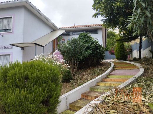 단독 저택 / Odivelas, Distrito de Lisboa