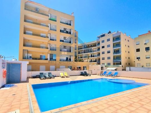 Apartment / Etagenwohnung in Loulé, Distrito de Faro
