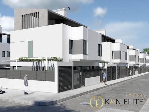 다세대 빌라 / La Pobla de Vallbona, Província de València