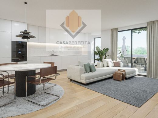 Apartment / Etagenwohnung in Vila Nova de Gaia, Distrito do Porto