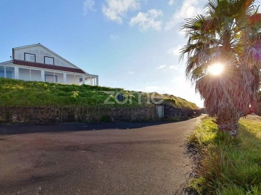 Luxe woning in Ponta Delgada, Azores