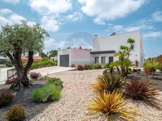 Casa en Caldas da Rainha, Leiria