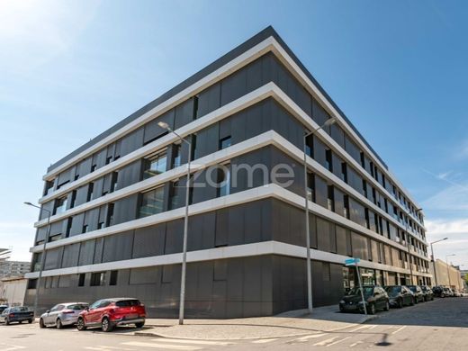 Apartment / Etagenwohnung in Matosinhos, Distrito do Porto