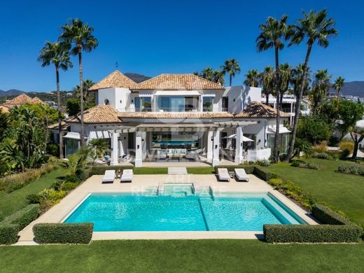 Villa in Benahavís, Malaga