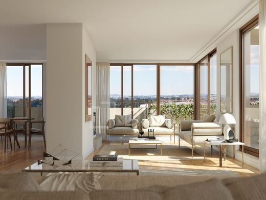 Apartment / Etagenwohnung in Matosinhos, Distrito do Porto
