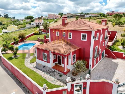 Luxury home in Cadaval, Lisbon