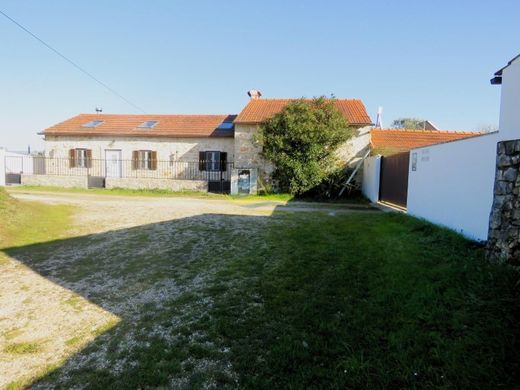 Vrijstaand huis in Ansião, Distrito de Leiria