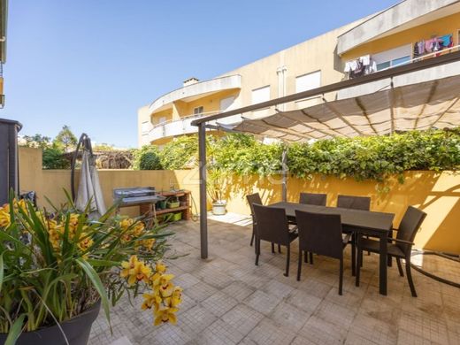 Luxury home in Marinha Grande, Distrito de Leiria