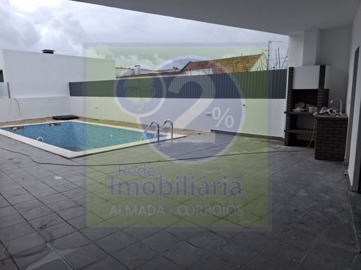 Vrijstaand huis in Setúbal, Distrito de Setúbal