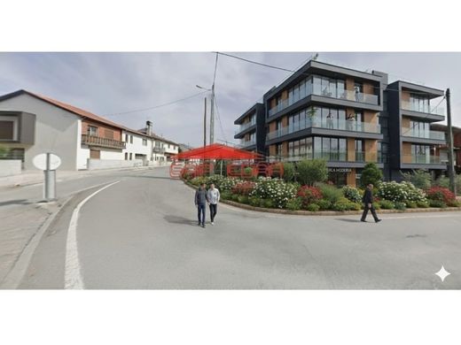 Complexos residenciais - Vila Nova de Paiva, Viseu