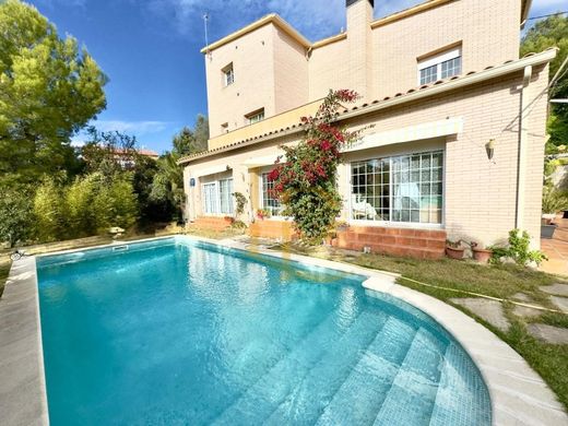 Casa de lujo en Rubí, Provincia de Barcelona