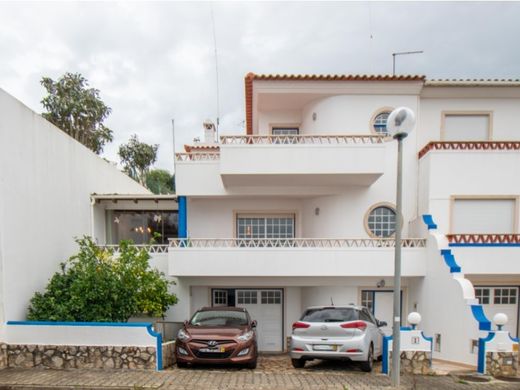 ‏וילה רב-משפחתית ב  Mafra, Distrito de Lisboa