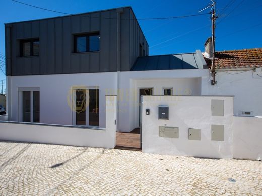 Luxury home in Loures, Lisbon