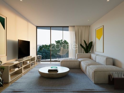 Apartment / Etagenwohnung in Vila Nova de Gaia, Distrito do Porto