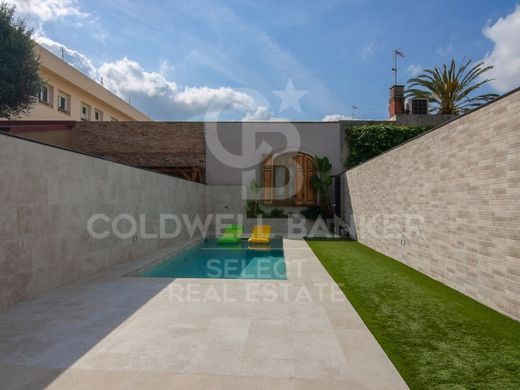 Mehrfamilienhaus in Sabadell, Provinz Barcelona