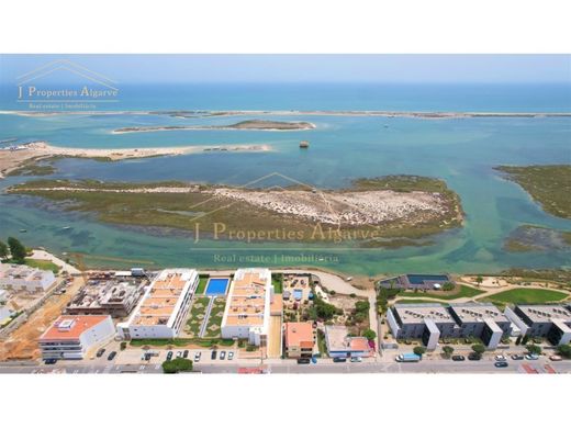 Συγκρότημα ανεξάρτητων κατοικιών σε Olhão, Distrito de Faro