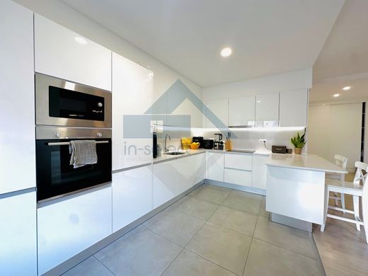 Apartment / Etagenwohnung in Loulé, Distrito de Faro