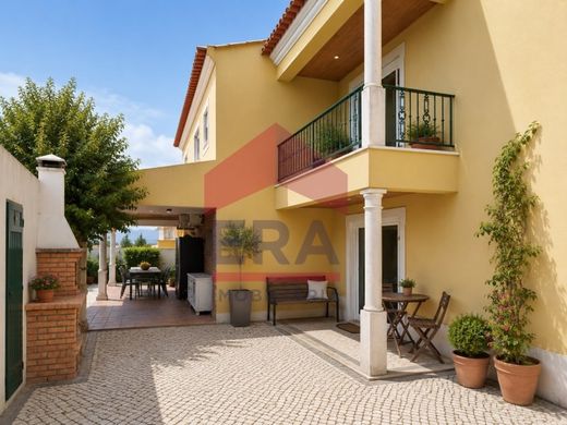 Luxury home in Bombarral, Distrito de Leiria