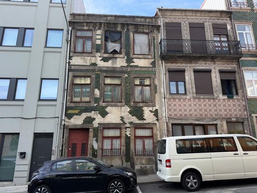 Residential complexes in Porto, Distrito do Porto