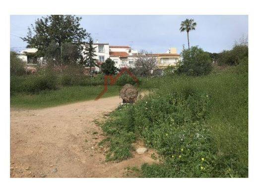 Land in Lagoa, Distrito de Faro